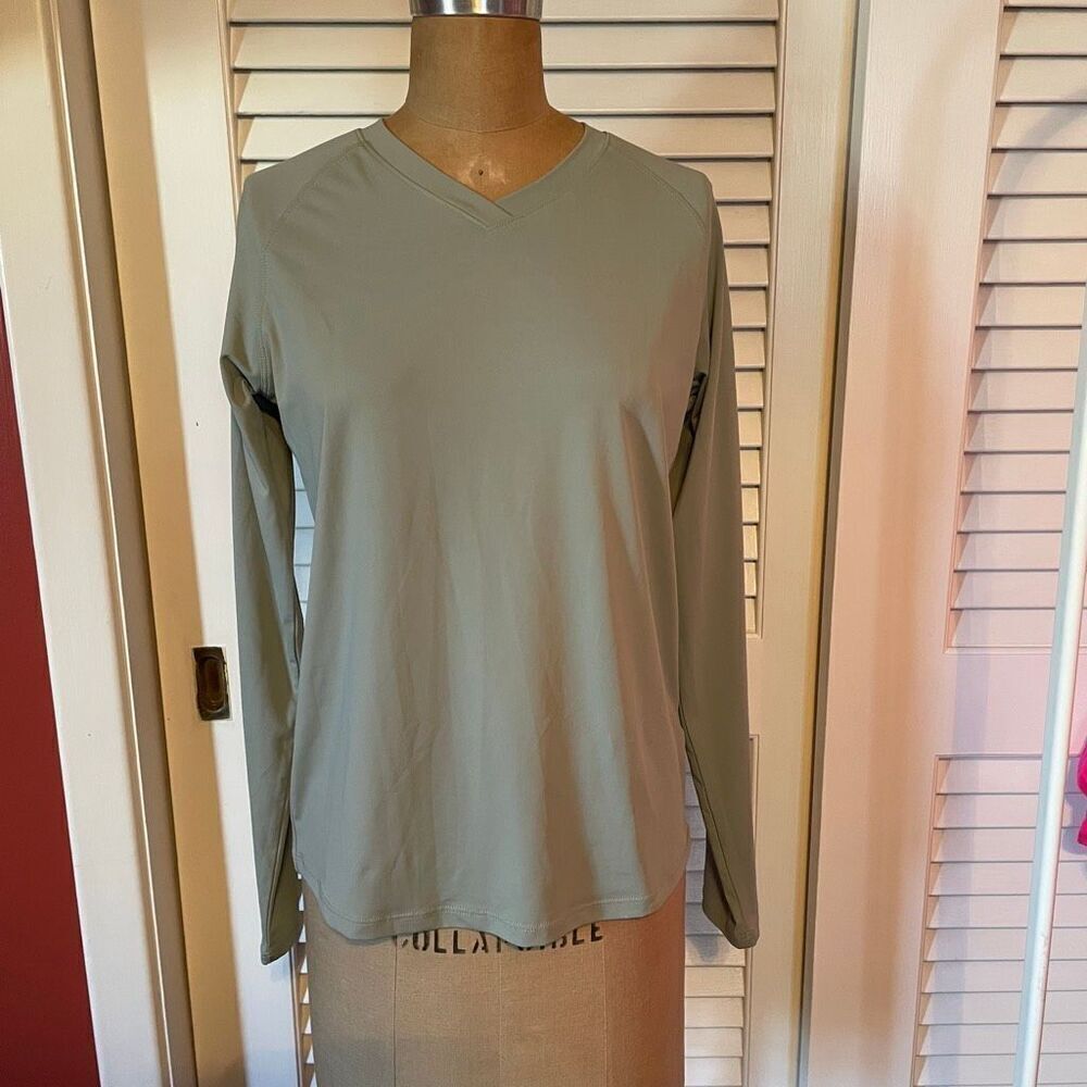 PIONEER CAMP | sage green long sleeve running top S